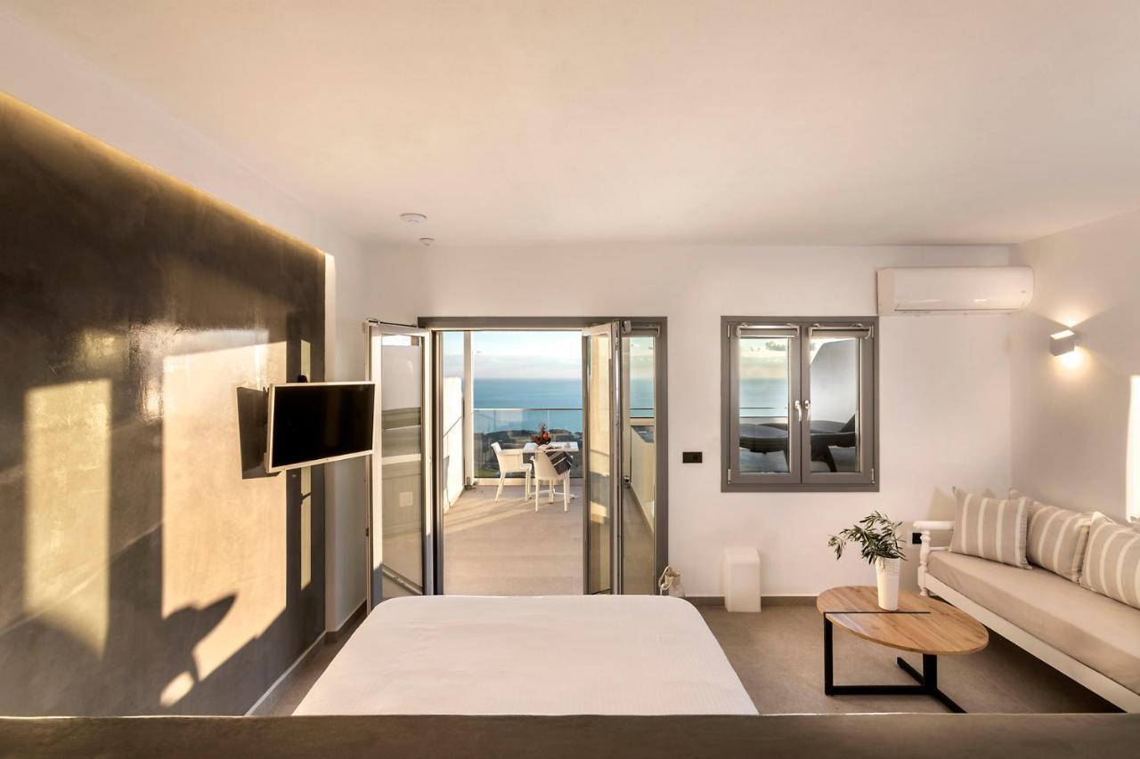 La Estrella 4 Suites With Sea View & 4 Prive Hot Tub Vúrvulosz Kültér fotó